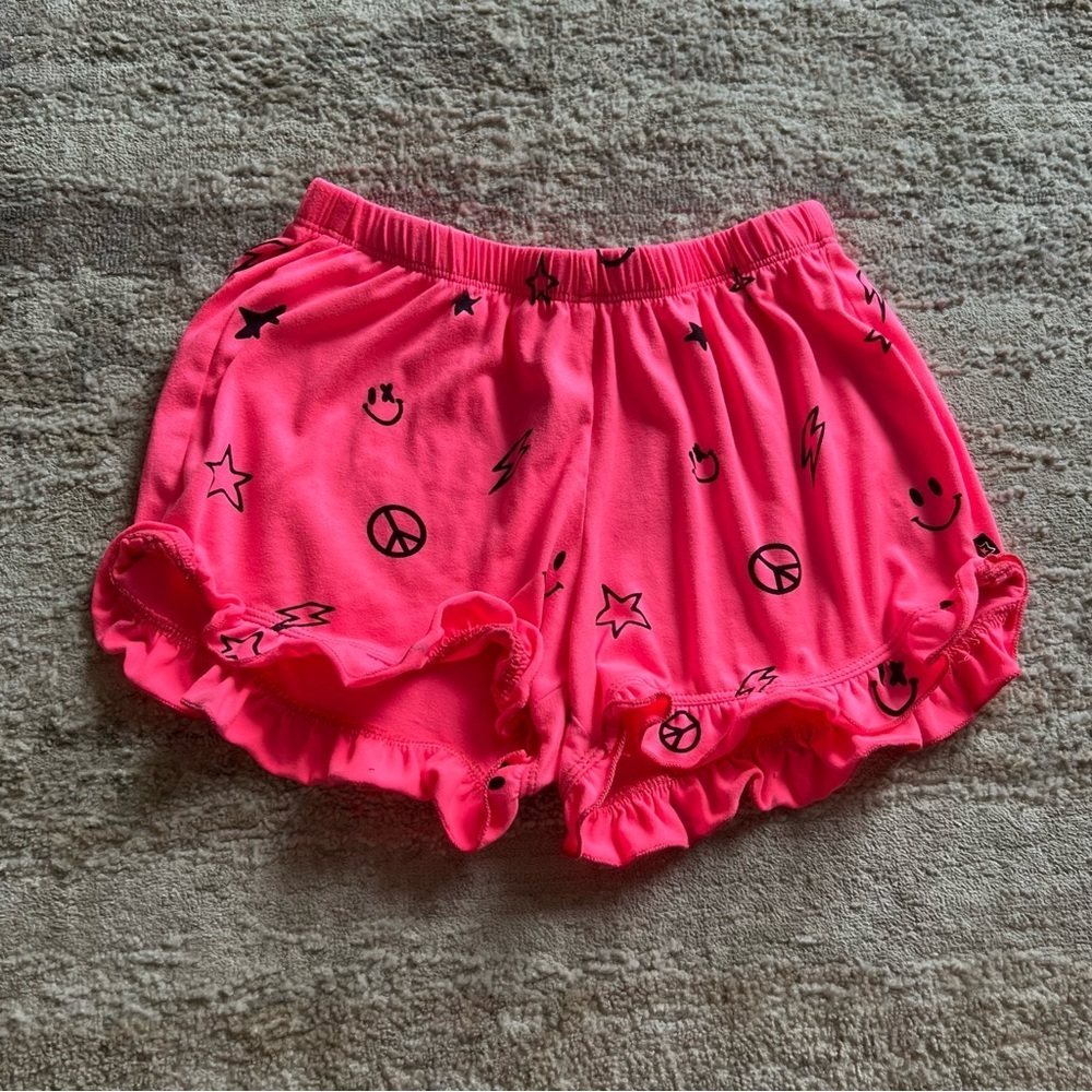 Pixie Lane Ruffle Shorts 9/10 - Picture 4 of 5